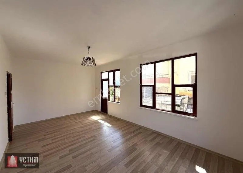 Квартира, 3-комн., 120 м²