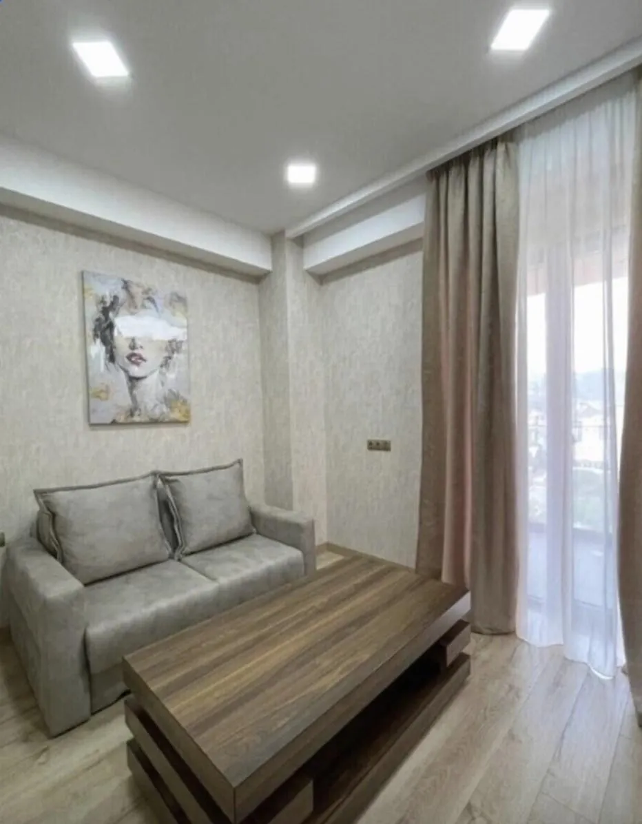 Квартира, 4-комн., 99 м²