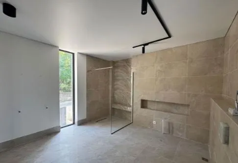Дом, 5-комн., 750 м²
