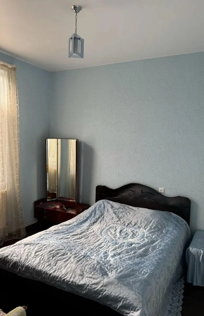 House, 3-room, 125 m²