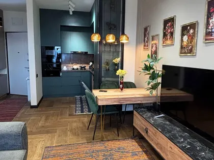 Квартира, 2-комн., 58 м²
