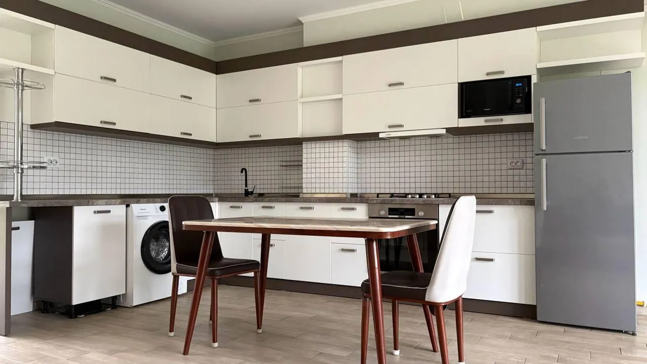 House, 3-room, 110.7 m²