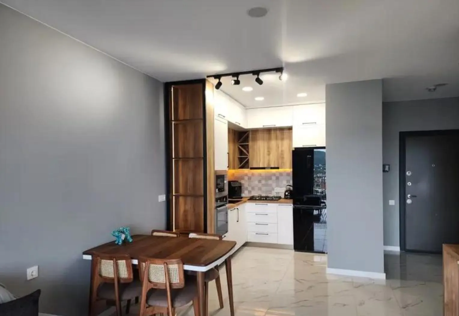 Квартира, 2-комн., 60 м²