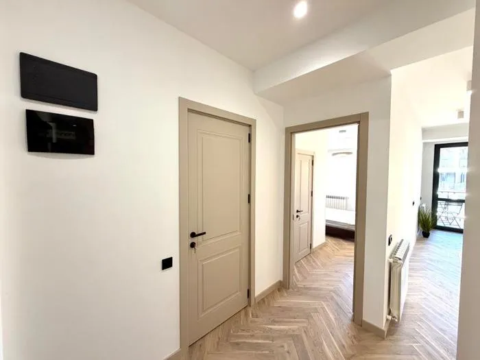 Квартира, 2-комн., 65 м²