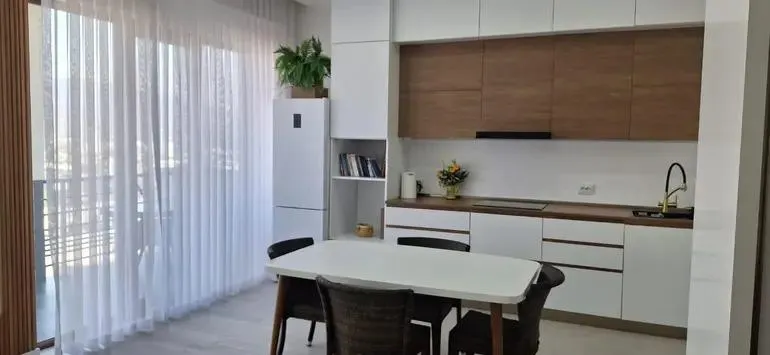 Квартира, 1-комн., 56 м²