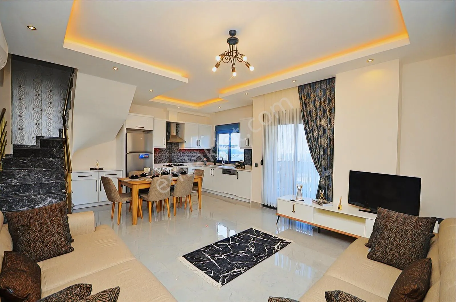 Apartment, 4-room, 145 m²
