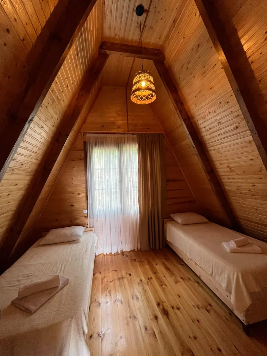House, 3-room, 90 m²