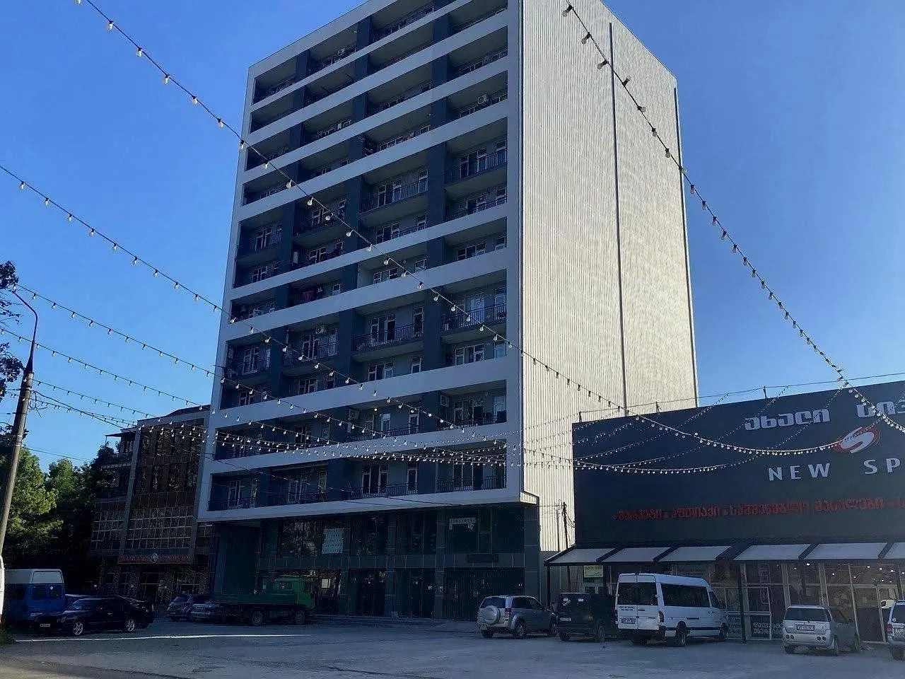 საცხოვრებელი კომპლექსი Fridon Khalvashi Ave, 239b