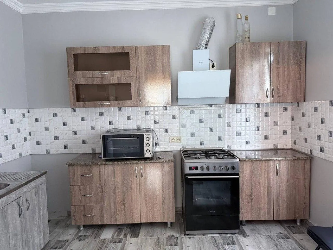 House, 4-room, 80 m²