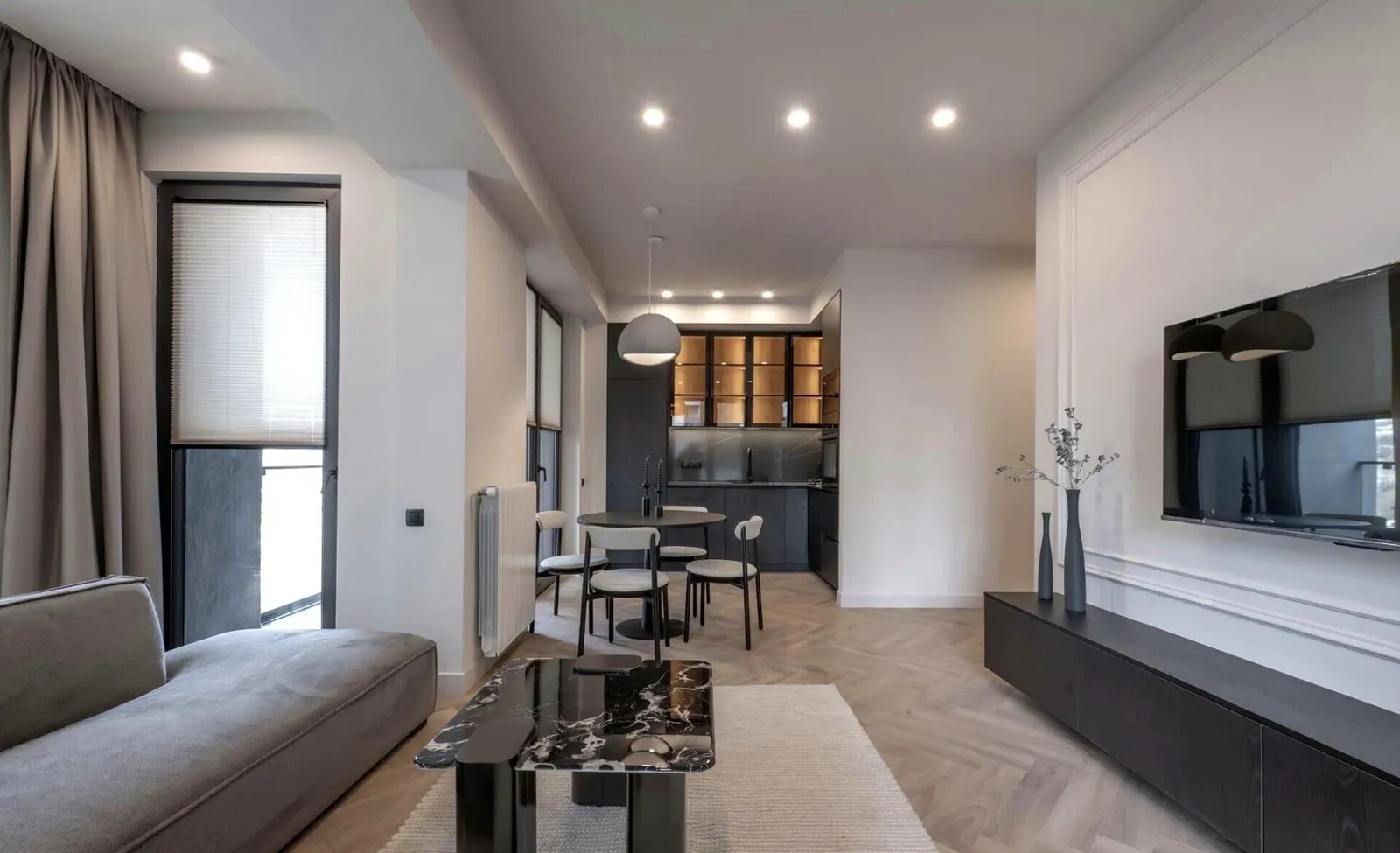 Квартира, 3-комн., 93 м²