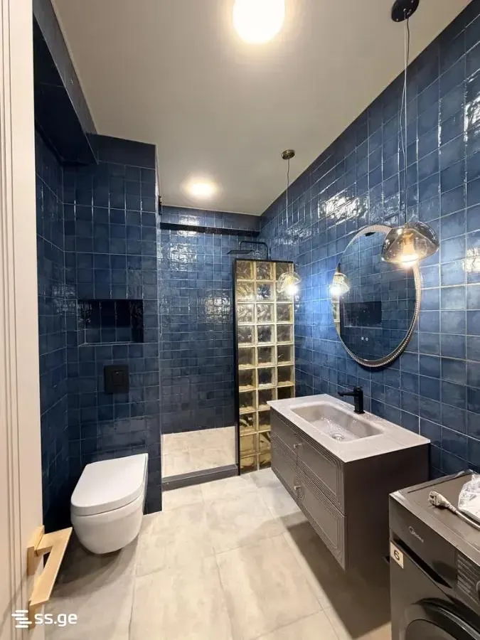 Apartment, 3-room, 65 m², High Tower