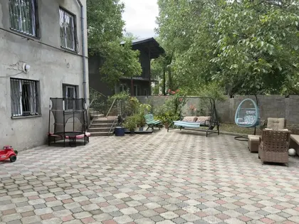 Дом, 8-комн., 350 м²