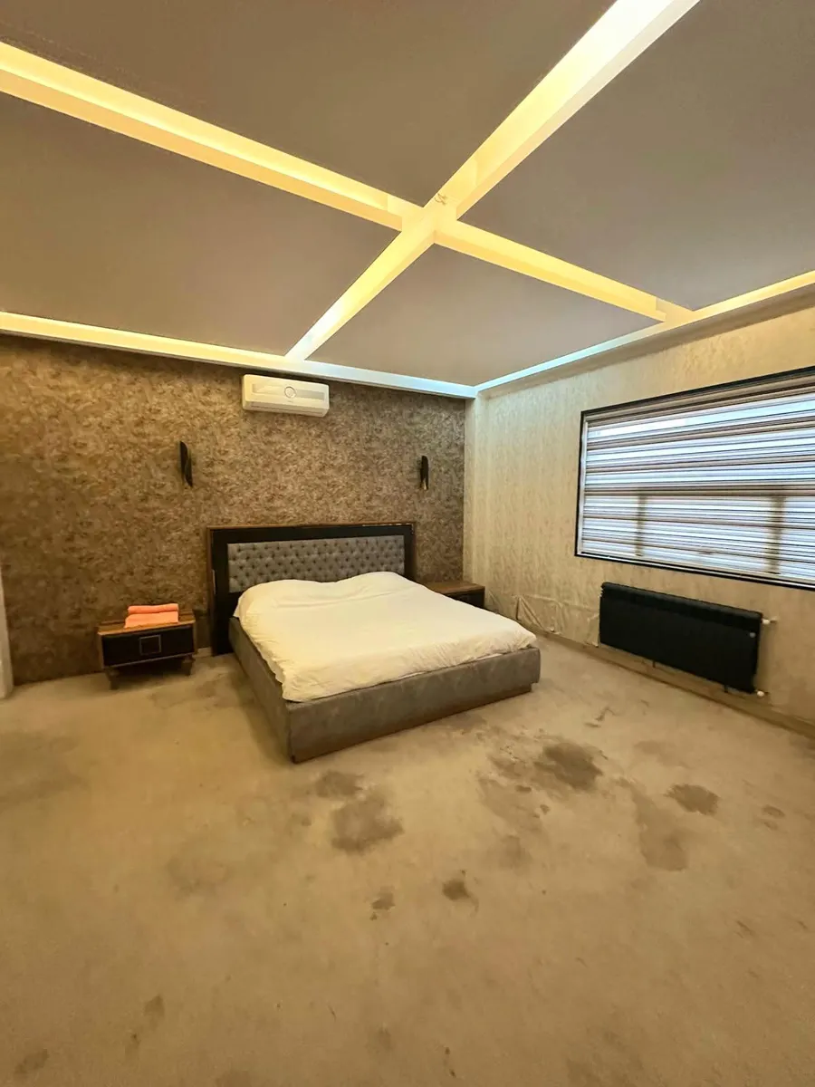 House, 6-room, 600 m²