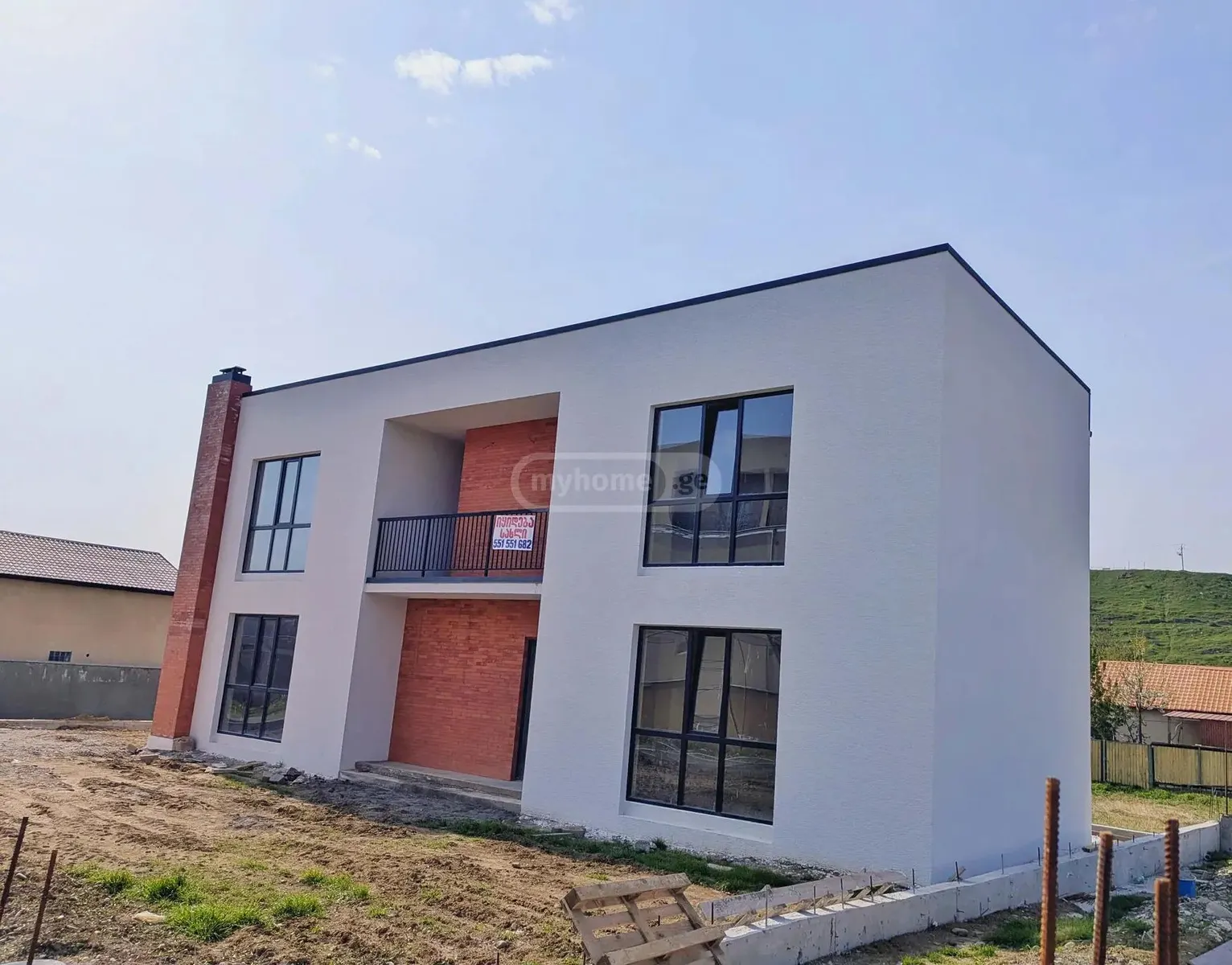 Дом, 5-комн., 245 м²