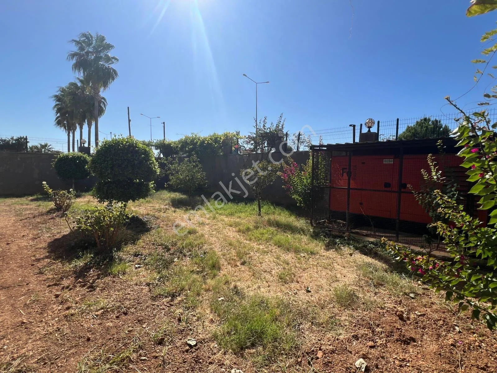 Apartment, 6-room, 200 m²