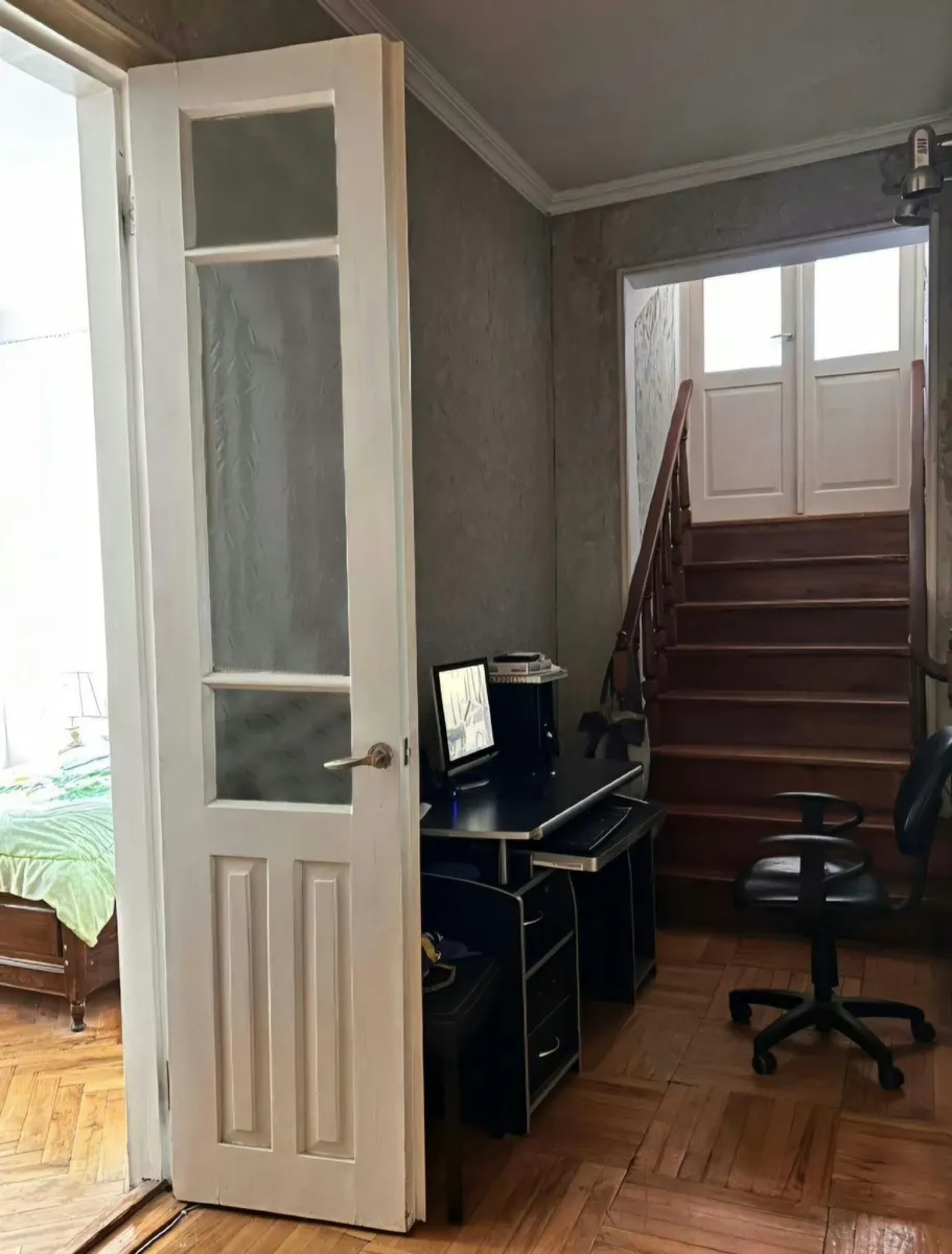 Дом, 5-комн., 200 м²