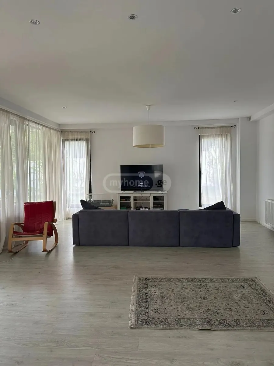 Дом, 4-комн., 340 м²