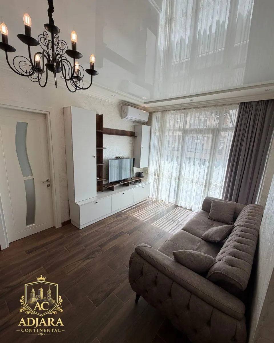 Квартира, 3-комн., 75 м², General Aslan Abashidze St, 10