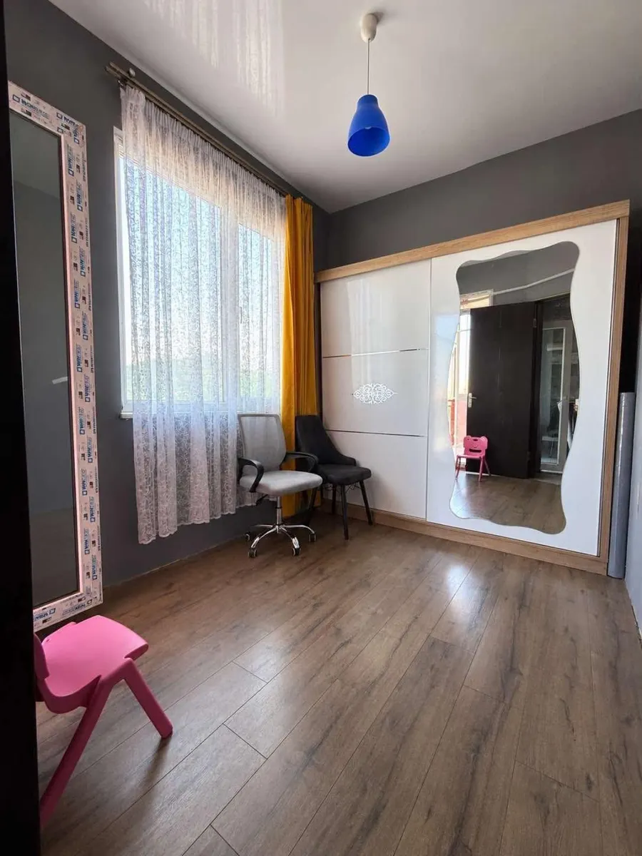 Квартира, 3-комн., 60 м², Mikhail Lermontov St, 141