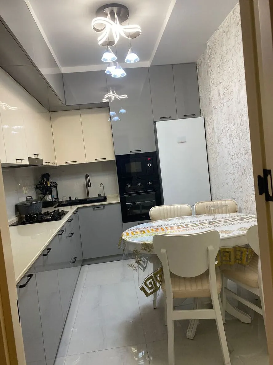 Apartment, 3-room, 107 m²