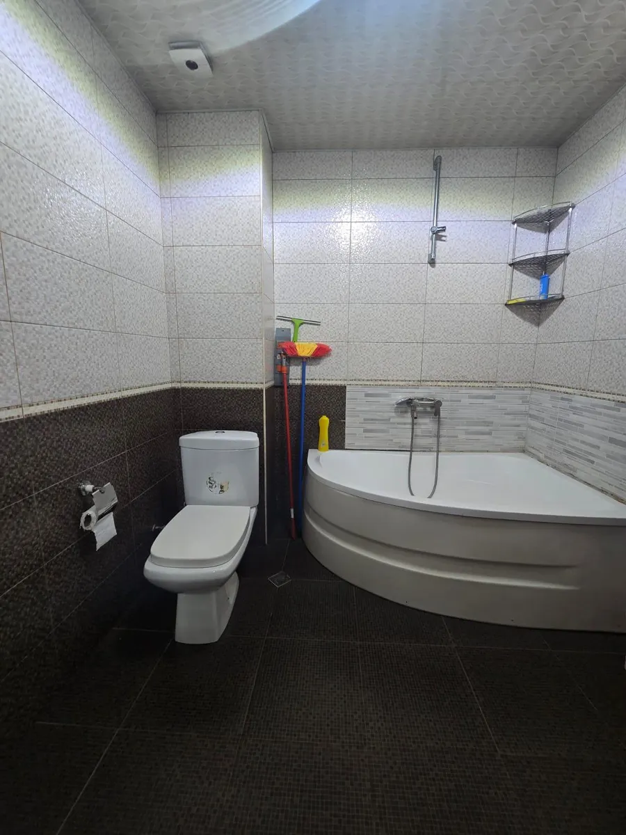 Квартира, 4-комн., 140 м²