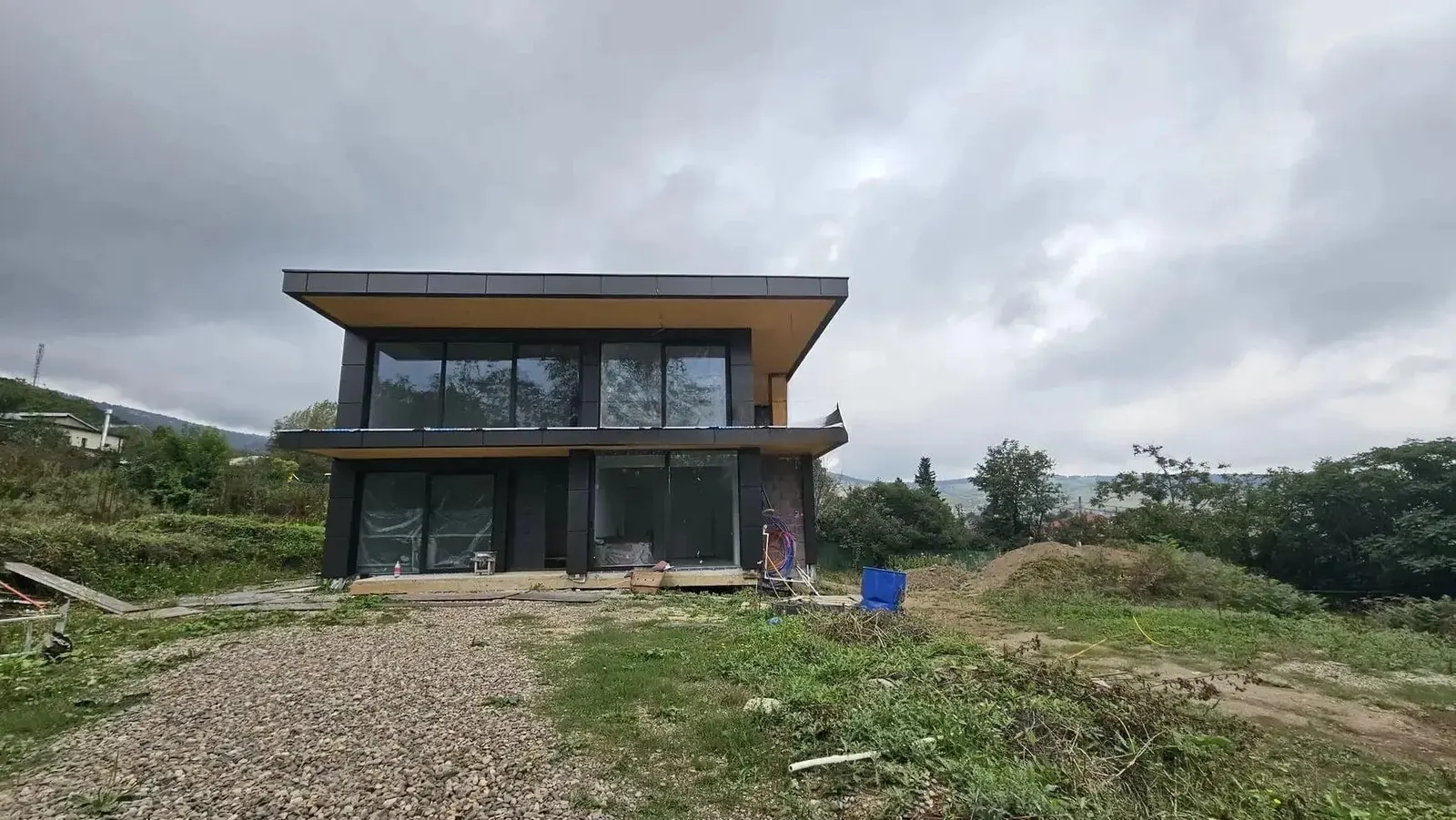 Дом, 10-комн., 418 м²