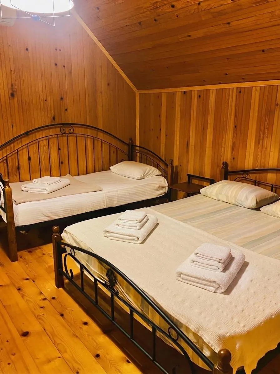 House, 5-room, 120 m²