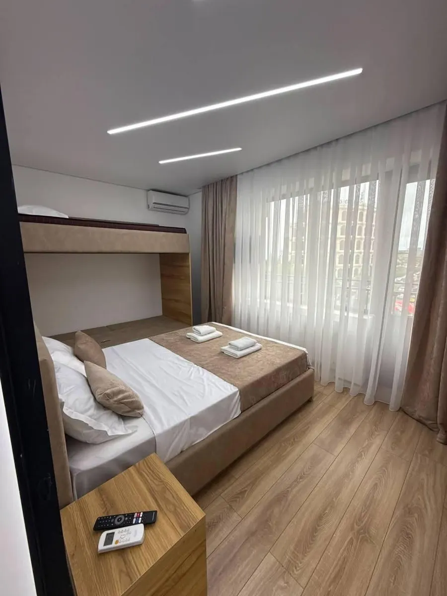 Квартира, 4-комн., 98 м²