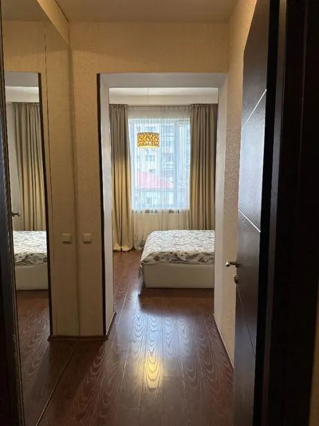 Квартира, 3-комн., 76 м²