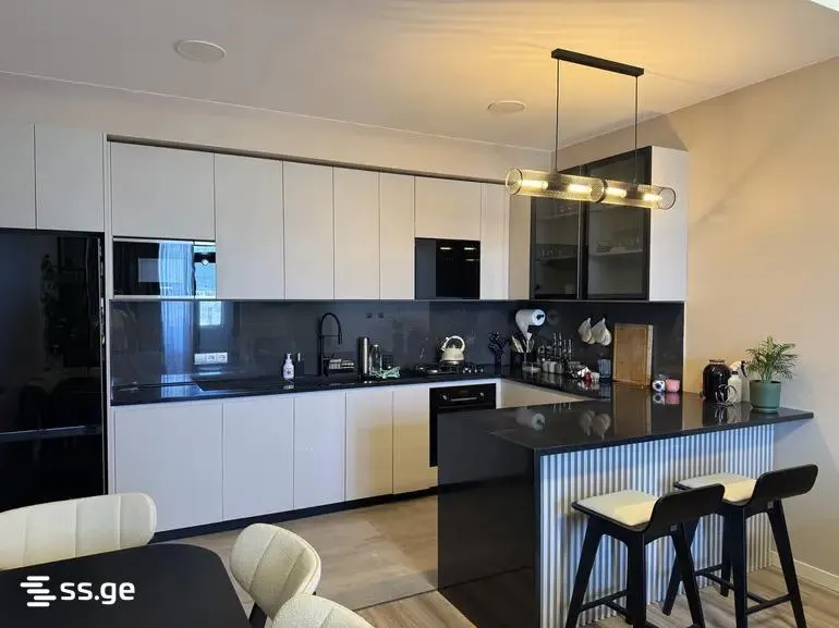 Apartment, 3-room, 90 m², Shartava Fusion