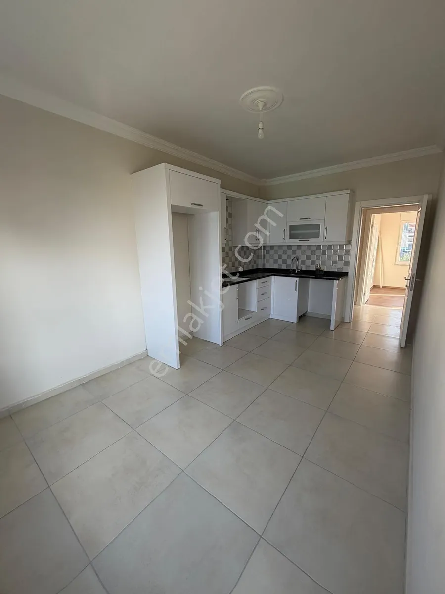 Apartment, 3-room, 130 m²