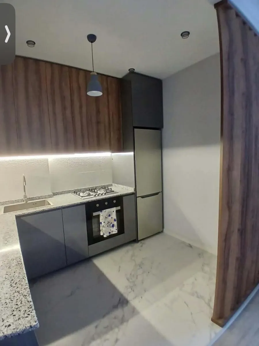 Квартира, 4-комн., 105 м²