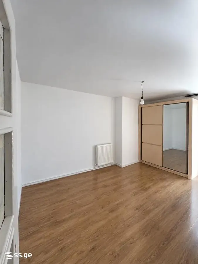 Apartment, 4-room, 95 m²