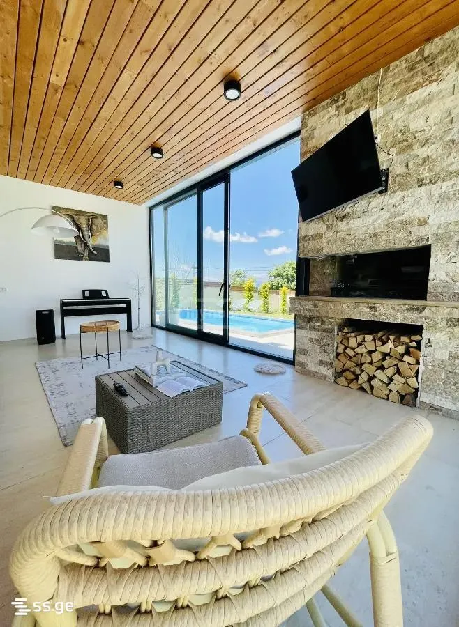 Дом, 5-комн., 750 м²