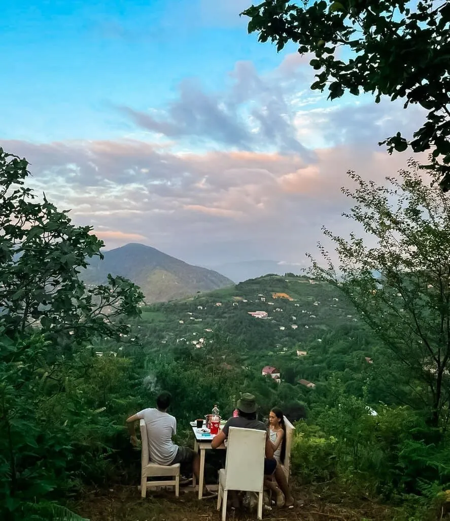 Land, 1800 m²