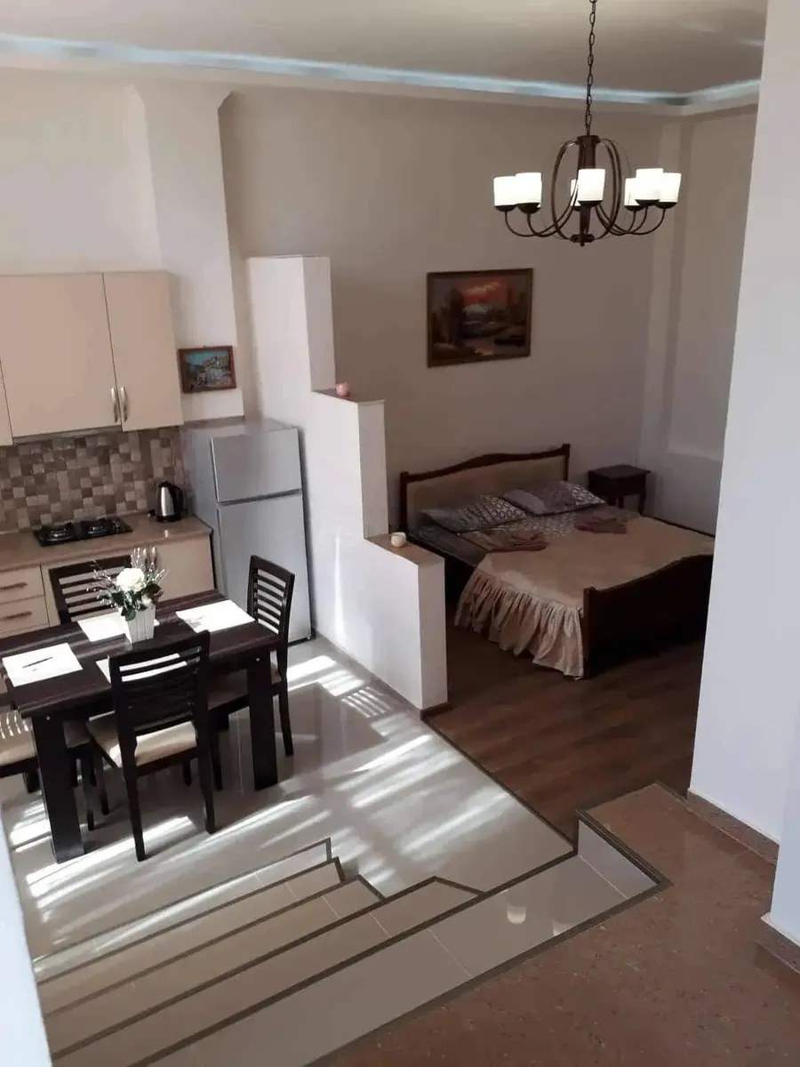 Дом, 5-комн., 244 м²