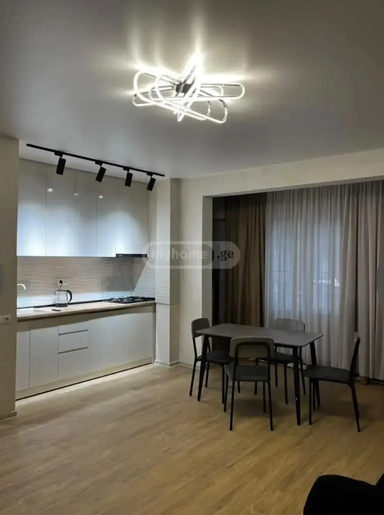 Квартира, 3-комн., 75 м²
