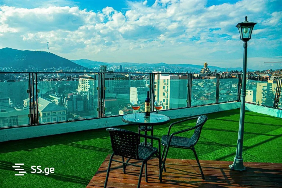 Квартира, 5-комн., 450 м²