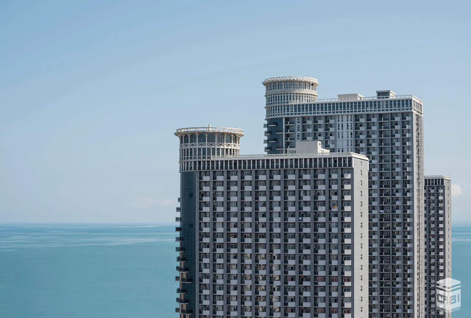 საცხოვრებელი კომპლექსი Orbi Sea Towers