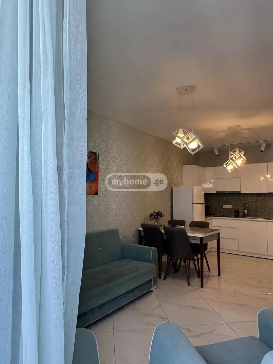Apartment, 3-room, 60 m², Bat Towers