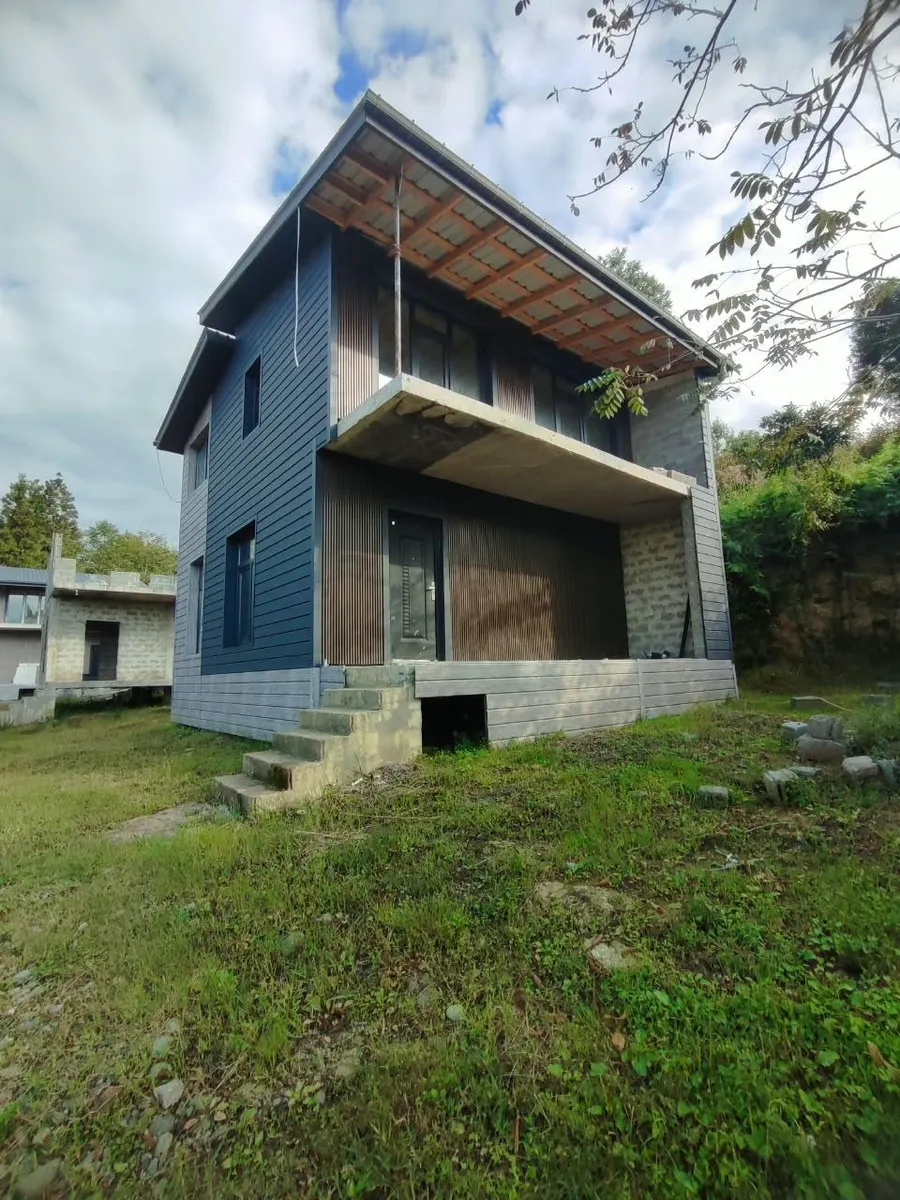 House, 3-room, 136 m²