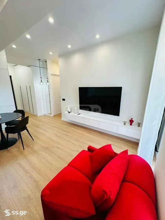 Apartment, 3-room, 82 m², B-Home