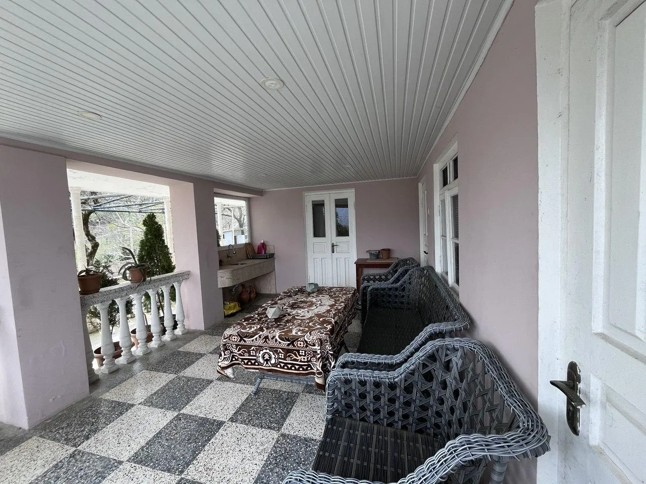 House, 5-room, 576 m²