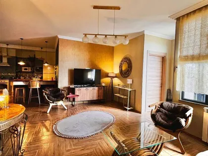 Квартира, 3-комн., 85 м²