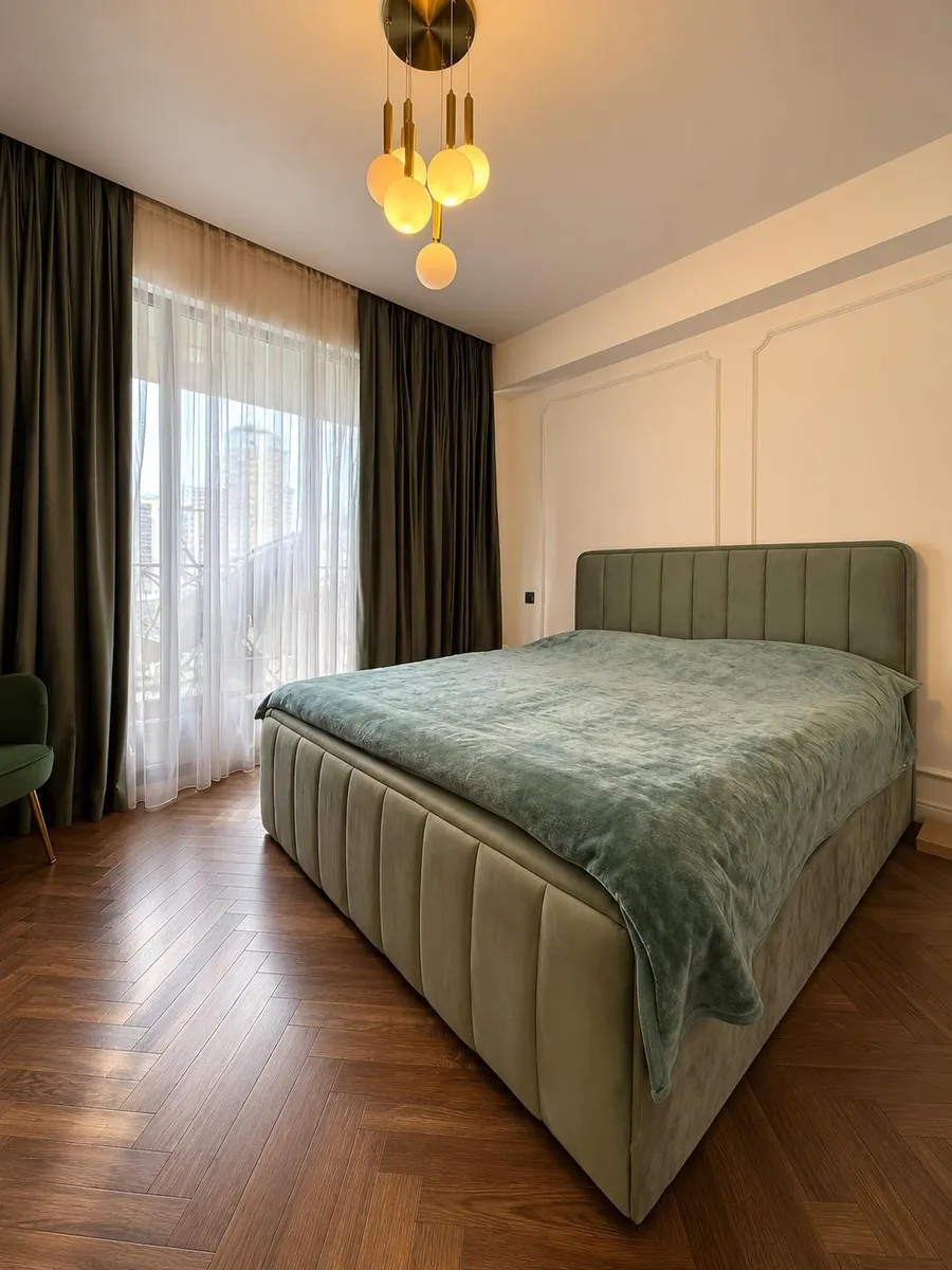 Квартира, 4-комн., 164 м²
