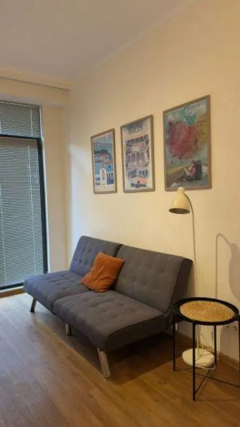 Квартира, 3-комн., 57 м²
