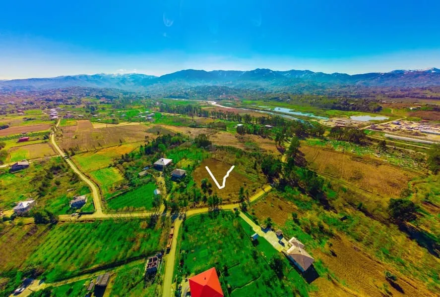 Land, 6300 m²