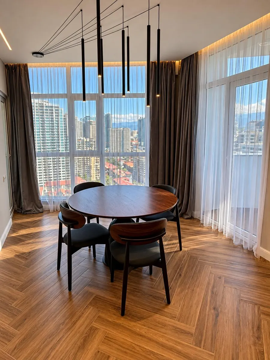 Квартира, 1-комн., 80 м², Mega City