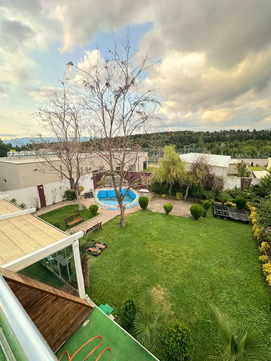 House, 6-room, 600 m²