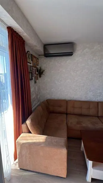 Квартира, 3-комн., 83 м²